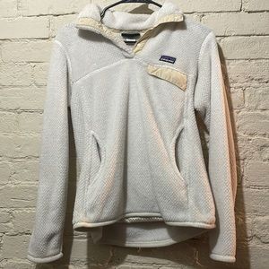 Patagonia Pullover with pocket. Women’s Size Small. Color:Cream
